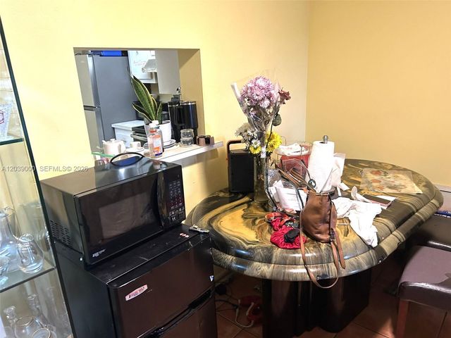 11905 NE 2nd Ave C411, North Miami, FL 33161