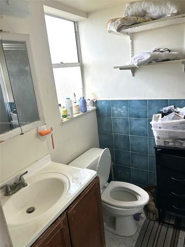 11905 NE 2nd Ave C411, North Miami, FL 33161