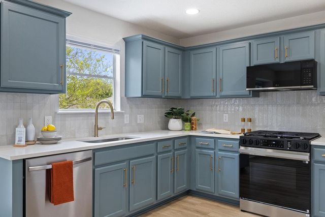 1305 Tudor House RD, Pflugerville, TX 78660