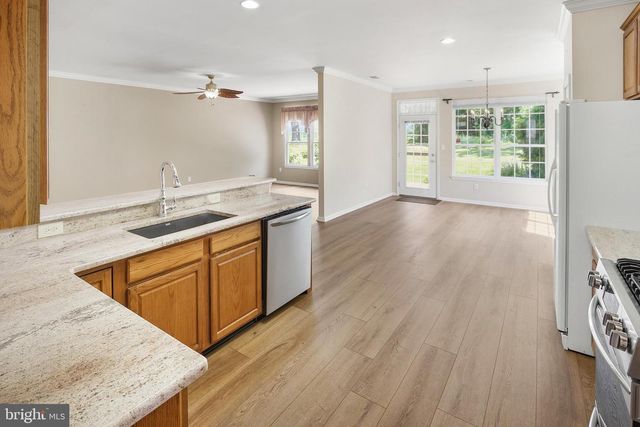 20 EVERETT DR, Columbus, NJ 08022