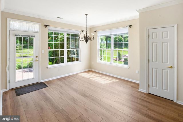 20 EVERETT DR, Columbus, NJ 08022