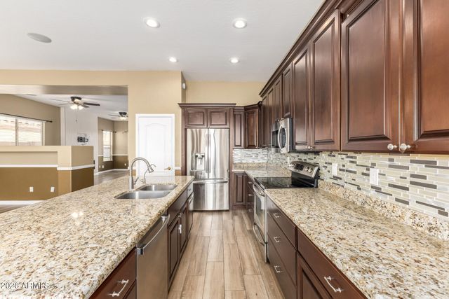 1644 E ORANGEWOOD Street, Gilbert, AZ 85296