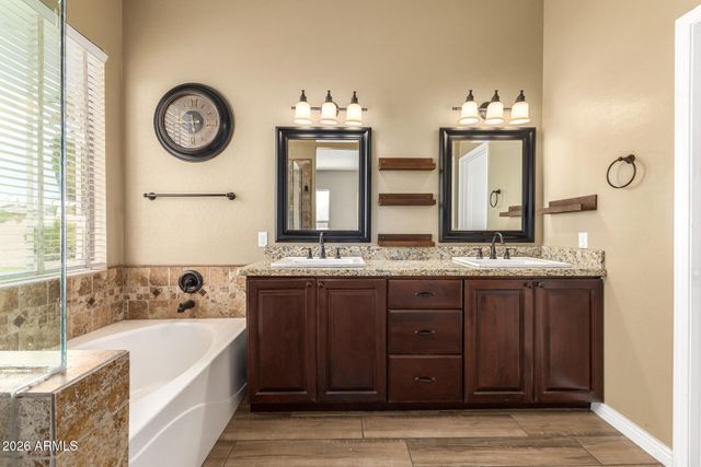 1644 E ORANGEWOOD Street, Gilbert, AZ 85296