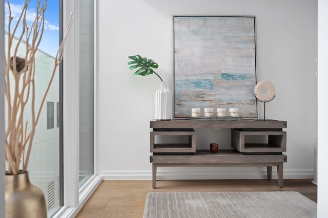 1010 W 10th ST 302, Austin, TX 78703