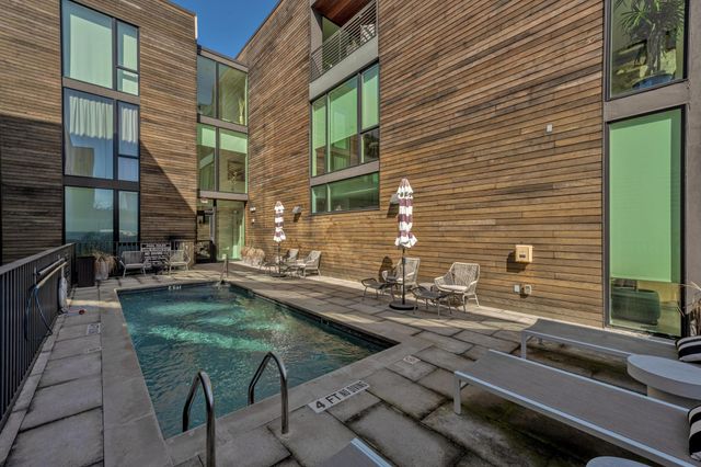 1010 W 10th ST 302, Austin, TX 78703