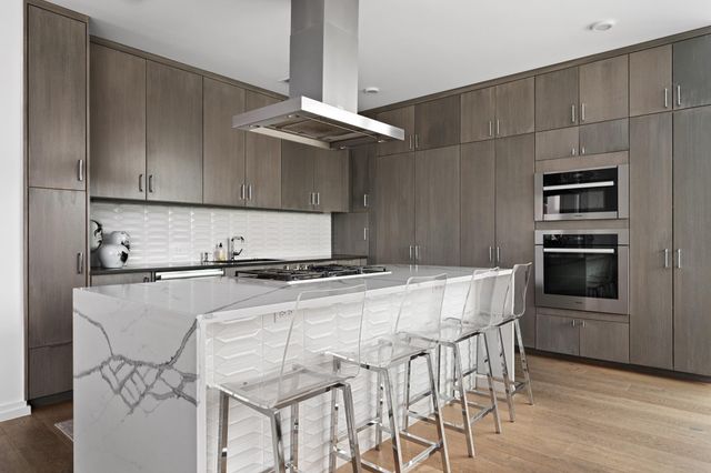 1010 W 10th ST 302, Austin, TX 78703