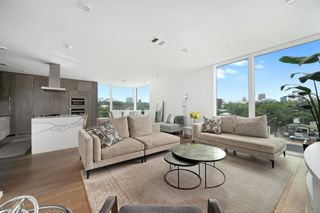 1010 W 10th ST 302, Austin, TX 78703