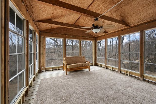 607 Reynolds Street, Le Claire, IA 52753