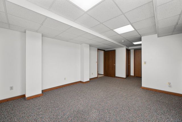 607 Reynolds Street, Le Claire, IA 52753