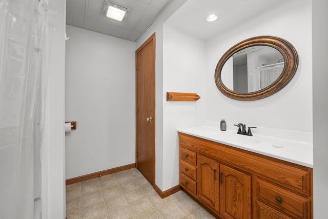 607 Reynolds Street, Le Claire, IA 52753