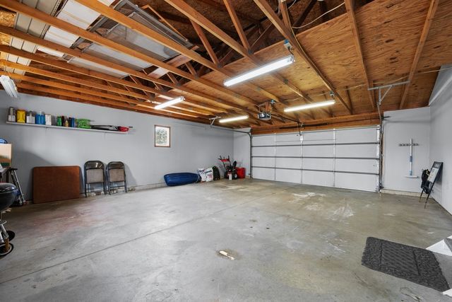 607 Reynolds Street, Le Claire, IA 52753