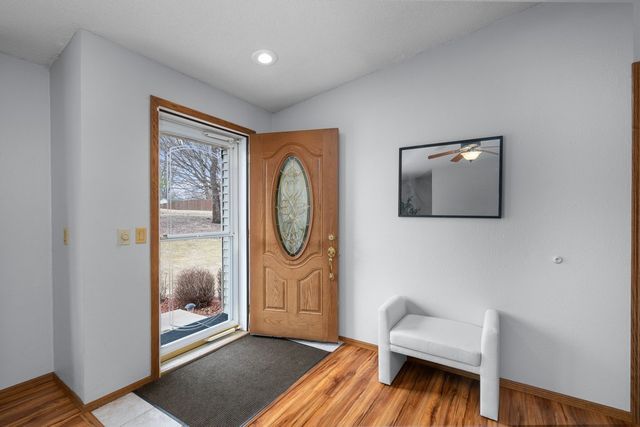 607 Reynolds Street, Le Claire, IA 52753