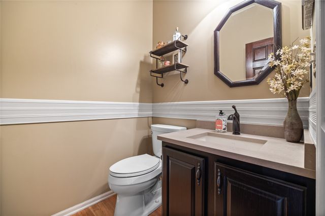 2302 NE Bel Aire Drive, Ankeny, IA 50021