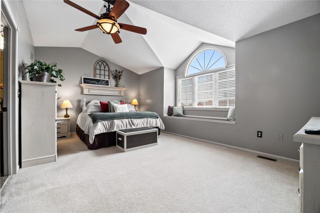 2302 NE Bel Aire Drive, Ankeny, IA 50021