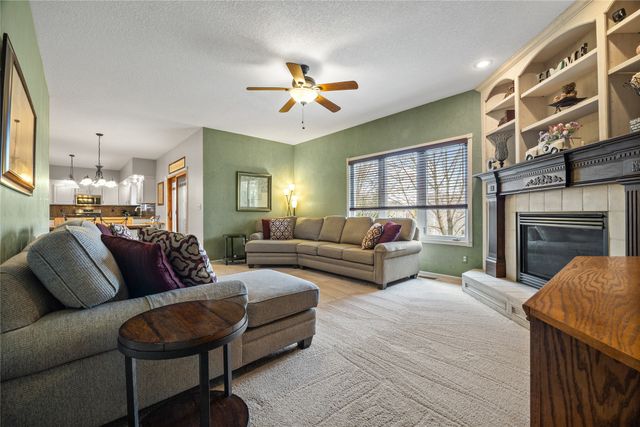 2302 NE Bel Aire Drive, Ankeny, IA 50021