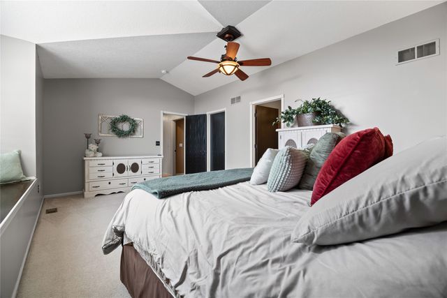 2302 NE Bel Aire Drive, Ankeny, IA 50021