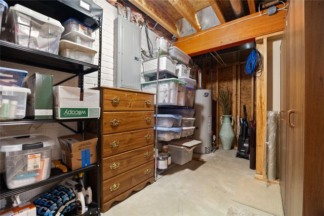 2302 NE Bel Aire Drive, Ankeny, IA 50021