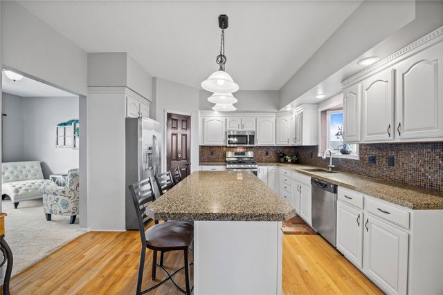 2302 NE Bel Aire Drive, Ankeny, IA 50021