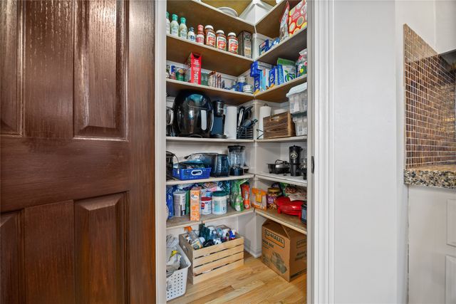 2302 NE Bel Aire Drive, Ankeny, IA 50021