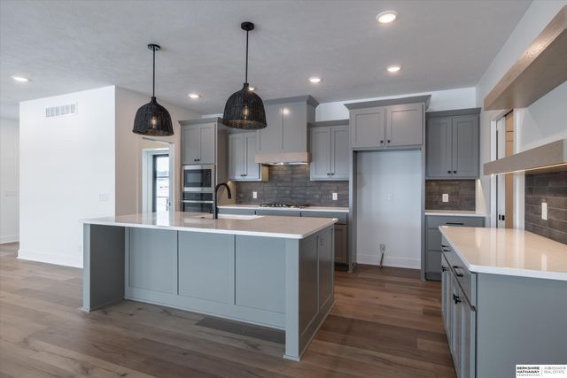 19017 Acorn Drive, Gretna, NE 68028