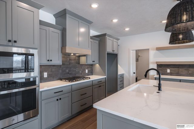 19017 Acorn Drive, Gretna, NE 68028