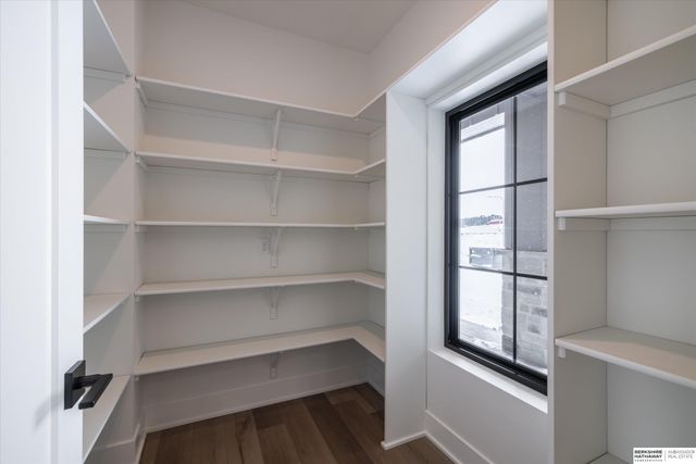 19017 Acorn Drive, Gretna, NE 68028