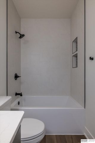 19017 Acorn Drive, Gretna, NE 68028