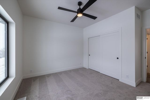 19017 Acorn Drive, Gretna, NE 68028