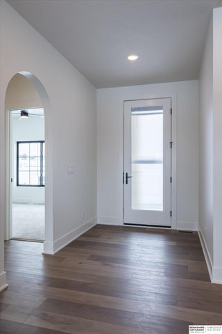 19017 Acorn Drive, Gretna, NE 68028