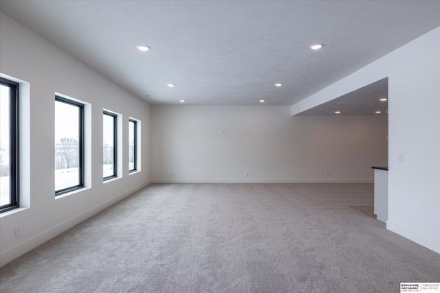 19017 Acorn Drive, Gretna, NE 68028