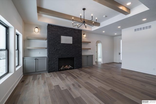 19017 Acorn Drive, Gretna, NE 68028