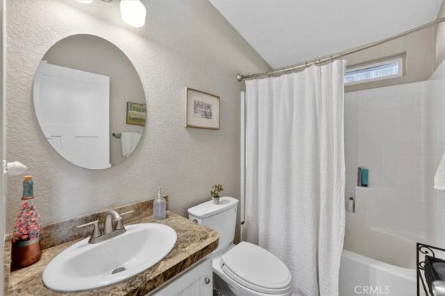 30000 Hasley Canyon Rd 25, Castaic, CA 91384
