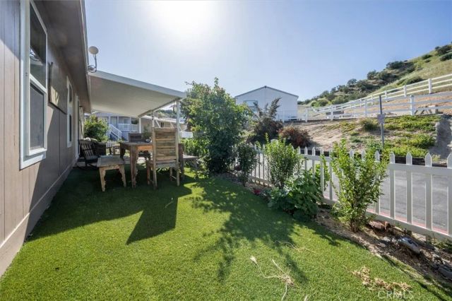 30000 Hasley Canyon Rd 25, Castaic, CA 91384
