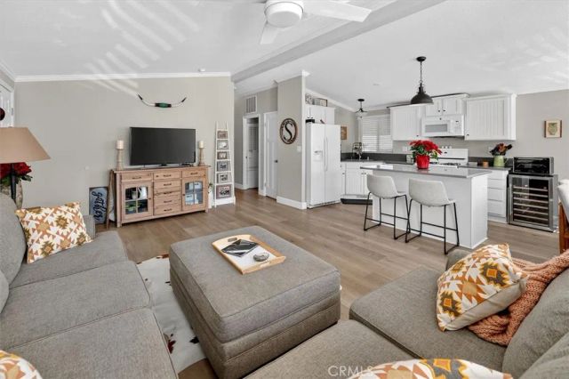 30000 Hasley Canyon Rd 25, Castaic, CA 91384