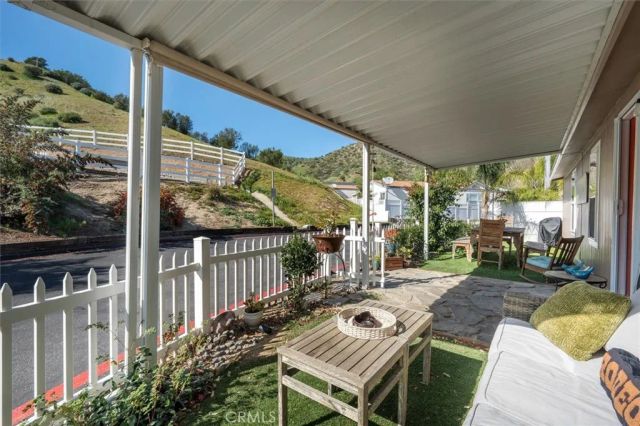 30000 Hasley Canyon Rd 25, Castaic, CA 91384