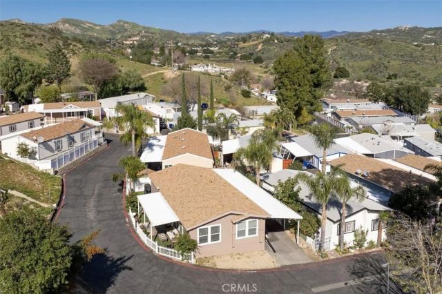 30000 Hasley Canyon Rd 25, Castaic, CA 91384