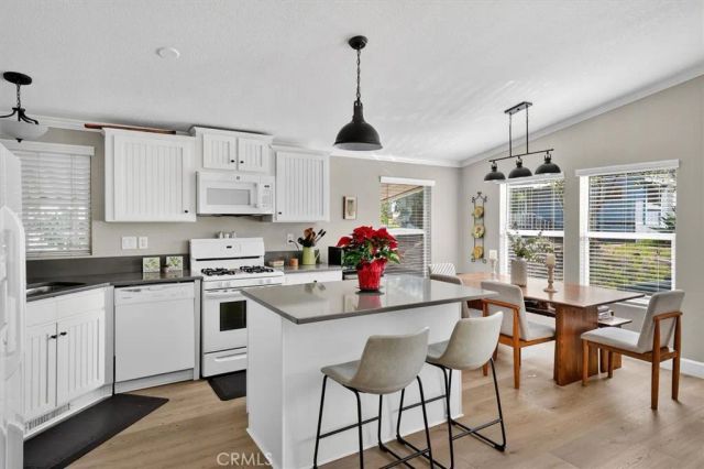 30000 Hasley Canyon Rd 25, Castaic, CA 91384