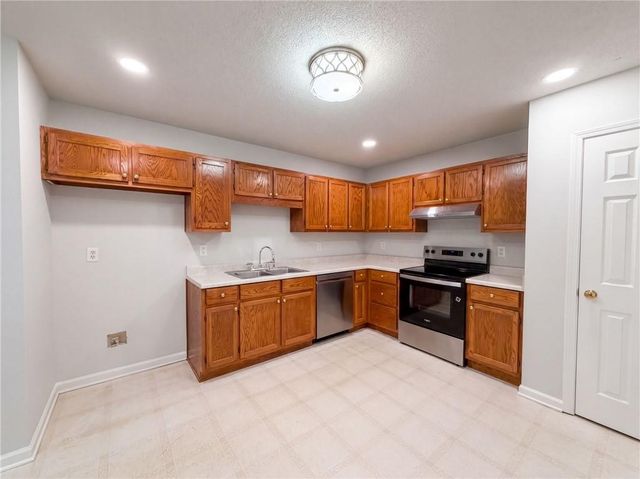 100 Betty Lane, Carrollton, GA 30116