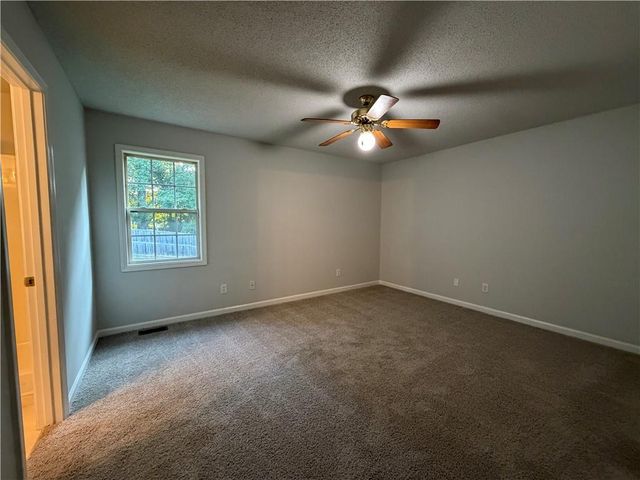 100 Betty Lane, Carrollton, GA 30116
