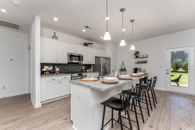 212 Trenton Trail, Chapel Hill, TN 37034