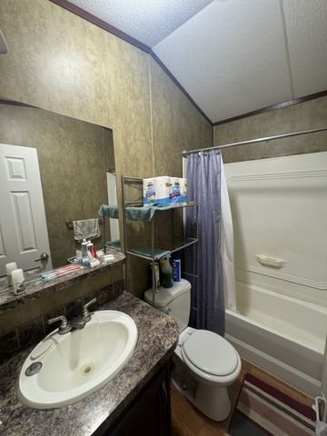 400 Avenue D, Point, TX 75472