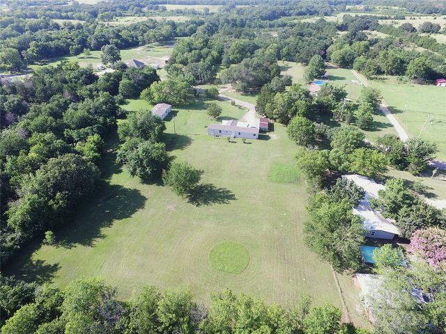400 Avenue D, Point, TX 75472