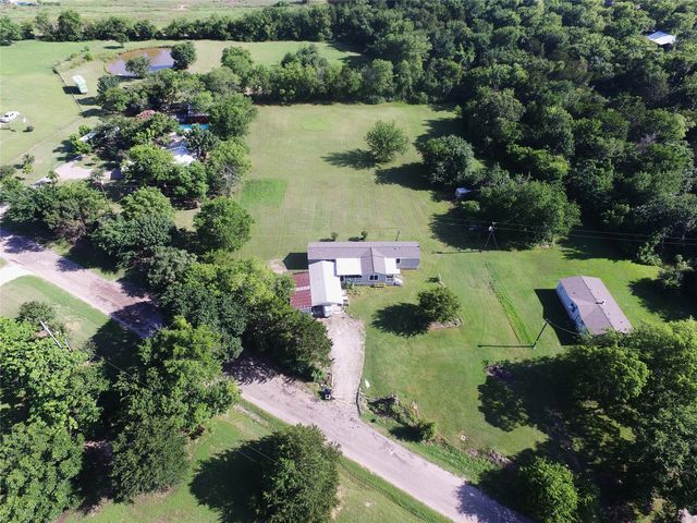 400 Avenue D, Point, TX 75472