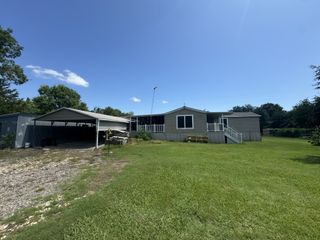 400 Avenue D, Point, TX 75472