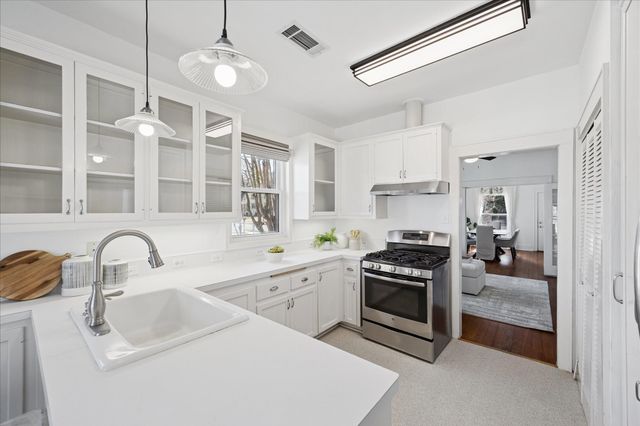 623 Pecore Street, Houston, TX 77009