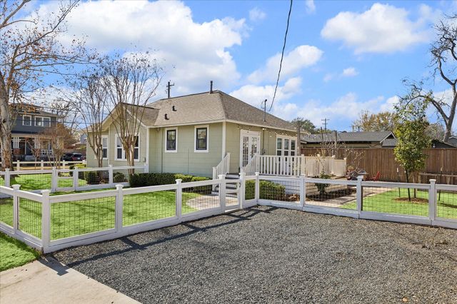 623 Pecore Street, Houston, TX 77009