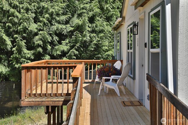 7867 Decatur Avenue, Clinton, WA 98236