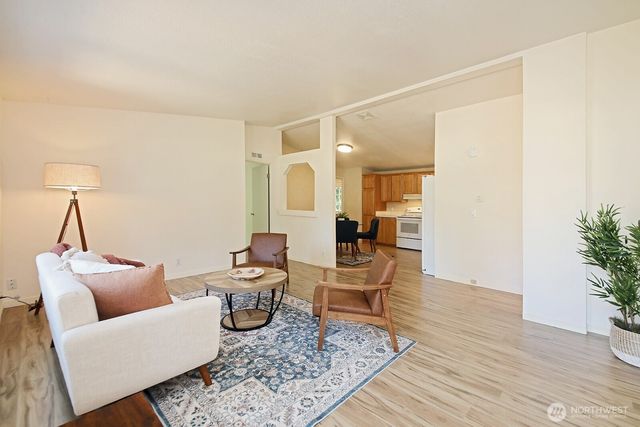 7867 Decatur Avenue, Clinton, WA 98236