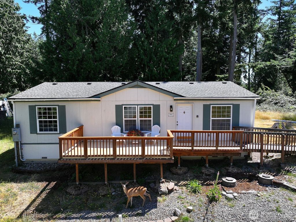 7867 Decatur Avenue, Clinton, WA 98236