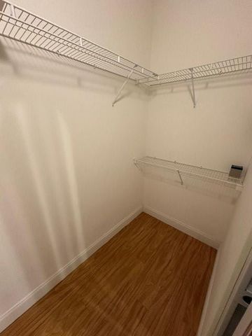 1572 Banyan Way, Weston, FL 33327